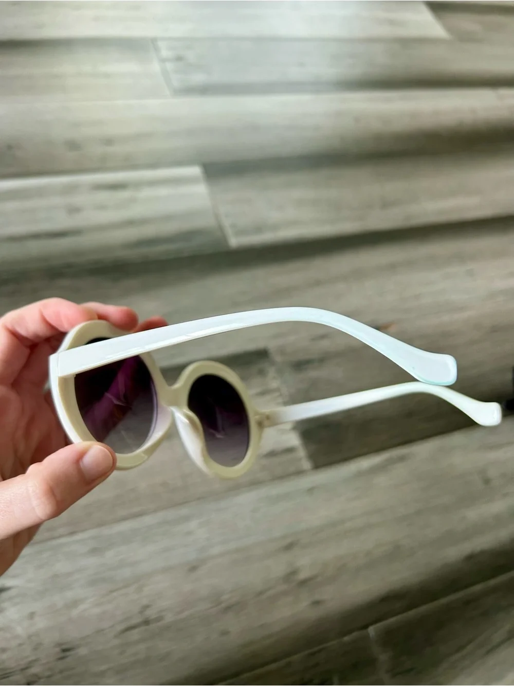 💸 5/20 Retro Kurt Cobain Style Oversized Round White Sunglasses